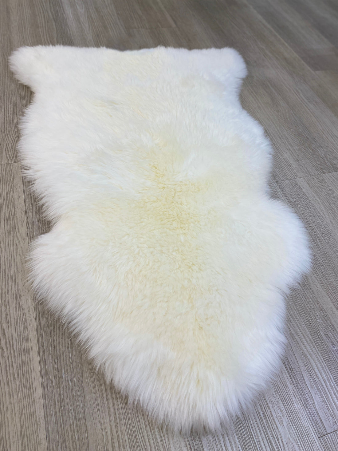 SHEEPSKIN SINGLE LONG WOOL RUG  95cm SSS