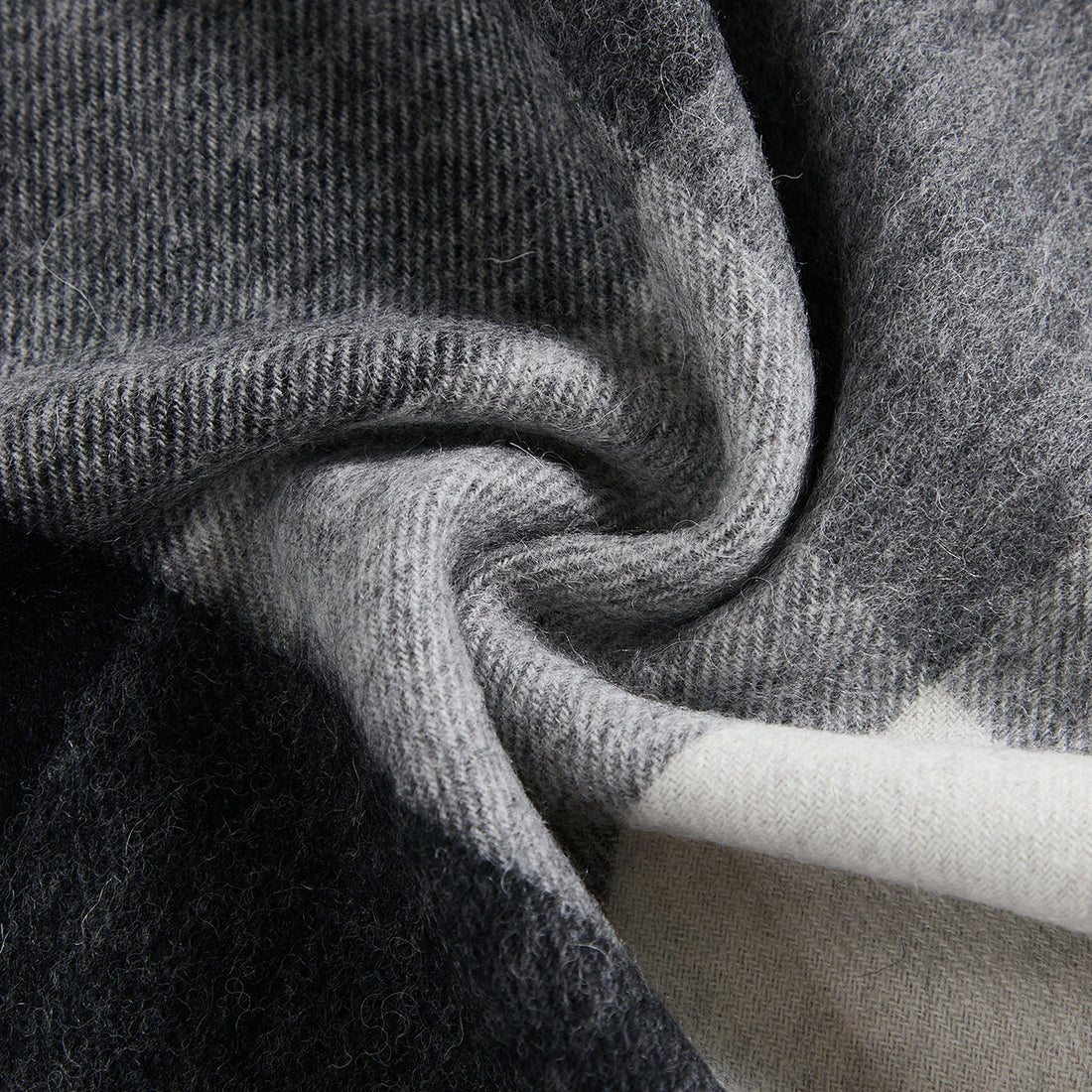 BRITISH STYLE WOOL PLAID SCARF 970117（BLACK GREY）