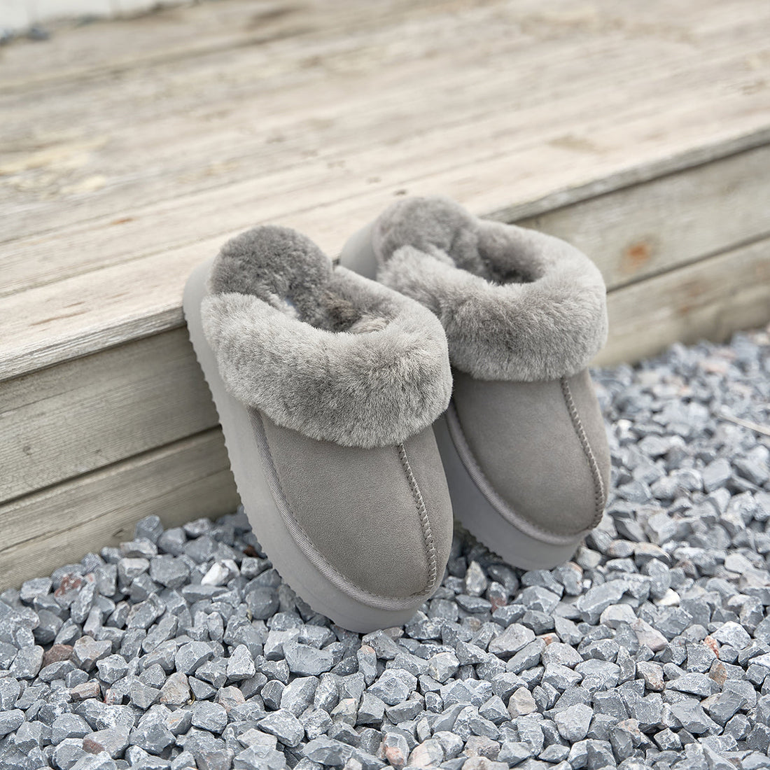 CHUNKY FUZZY  SLIPPERS 5882